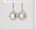 Blumenförmige Sterling Silber Perlen-Ohrringe mit weißen Perlen